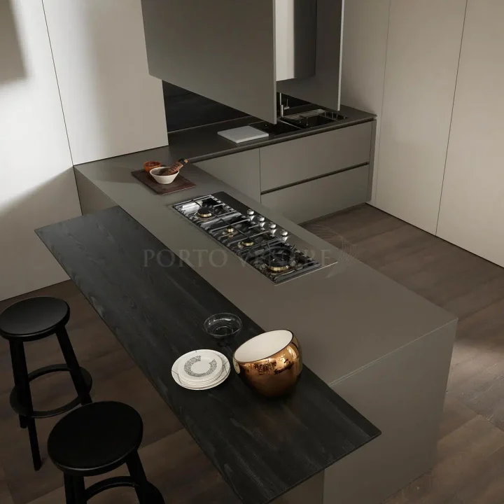 Cuisine-d-angle-en-melamine-gris-fonce-et-armoires-claires-MH6.jpg